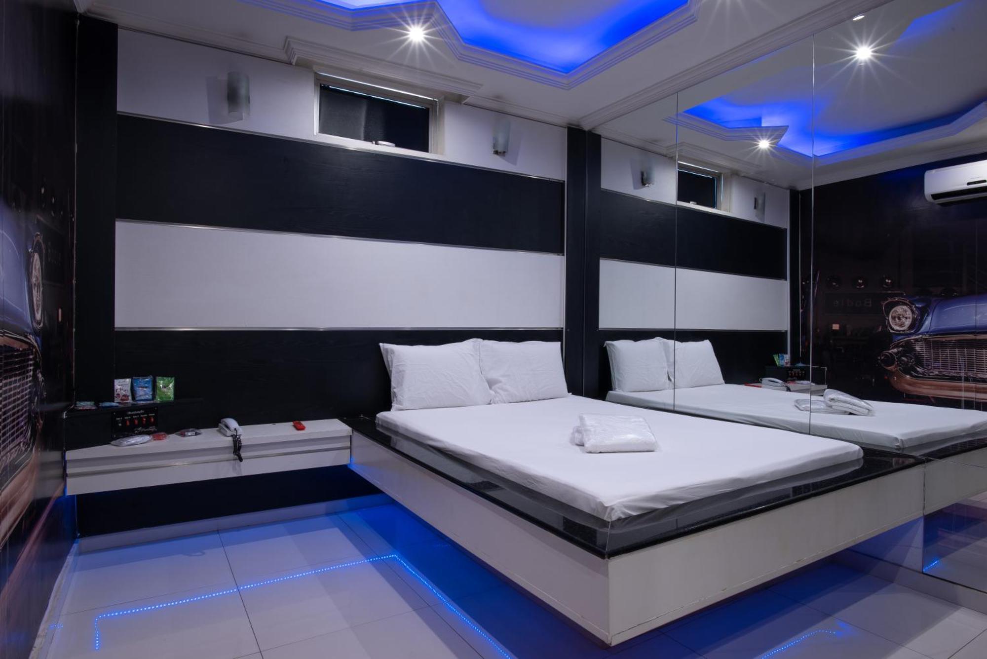 קונטגם Motel Fantasy 2 (Adults Only) מראה חיצוני תמונה