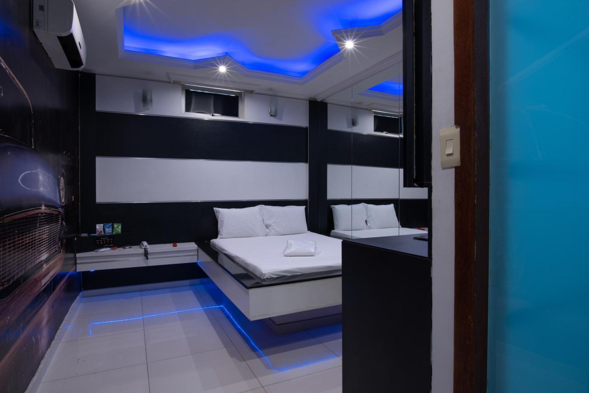 קונטגם Motel Fantasy 2 (Adults Only) מראה חיצוני תמונה